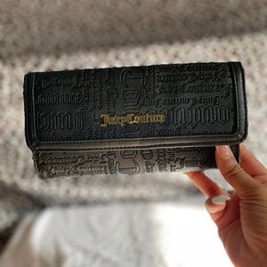 Juicy couture wallet
